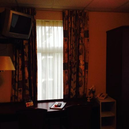 Hotel Pax Арнем Екстер'єр фото