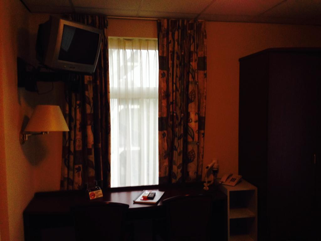 Hotel Pax Арнем Екстер'єр фото